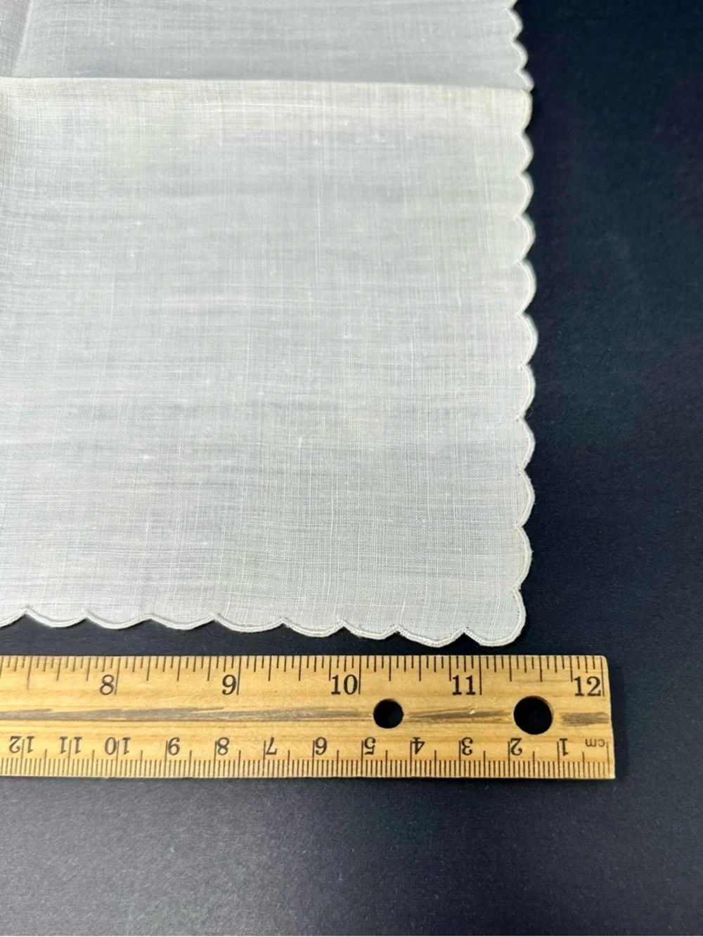 Vintage Linen Beige Floral Cut Out Scalloped (6) & Hand Embroided (4) Napkins A3